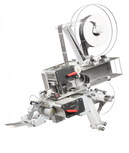 Intrex labeller 600 labels per min very fast scaled Printing QR Codes